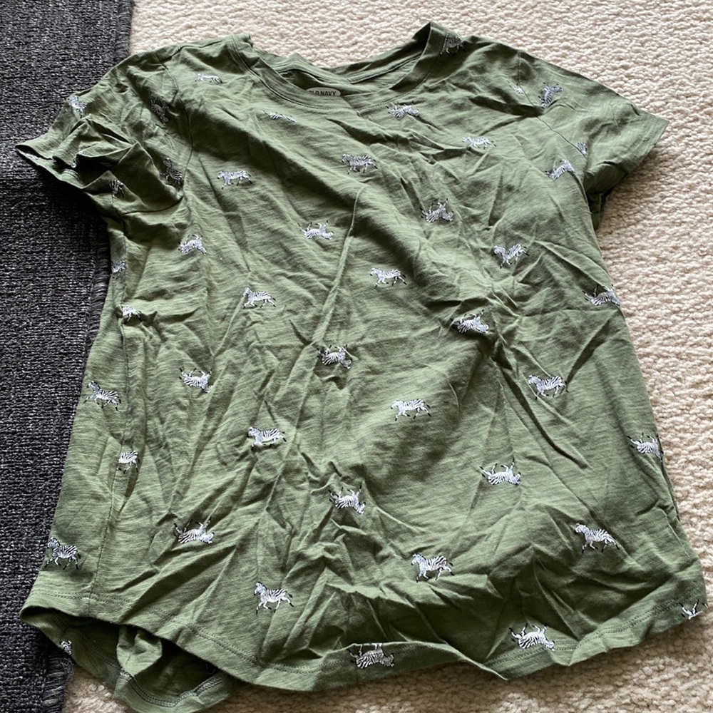 Cute Green T-shirt with Zebra Print